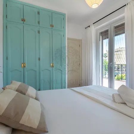 San Lorenzo Beach House *