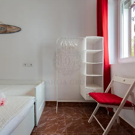 San Lorenzo Beach House 埃斯特波纳